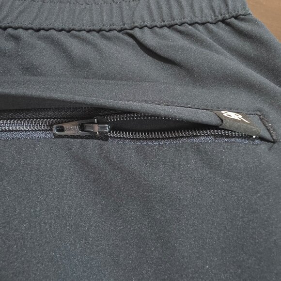 Banana Republic Motion Tech Hybrid Pants Mens Sz 30x39 & 34x42 Black Performance - Picture 12 of 16